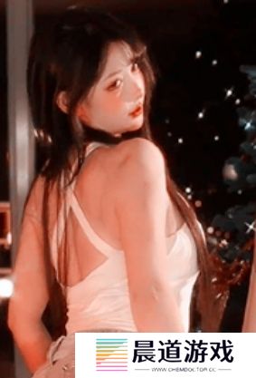米娜被曝资产过亿，回应称赚钱的不是自己，直言不如转型当游戏主播