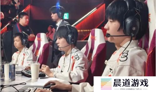 舆论再被点燃！TES经理微博发长文道歉，电竞版罪己诏能否挽回关注？