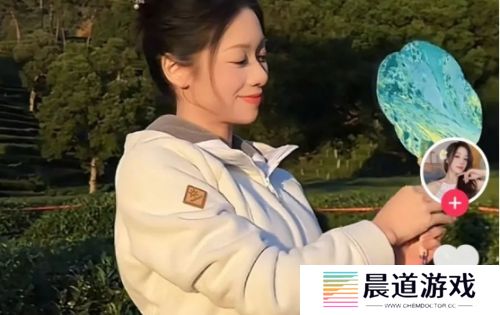 抖音吴柳芳再度回归，账号恢复更新，掉粉超600万，首视频风格大变