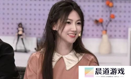 古早LOL女主播罕见开播，原以为会受网友欢迎，不料却被嫌弃年纪大
