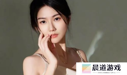 古早LOL女主播罕见开播，原以为会受网友欢迎，不料却被嫌弃年纪大
